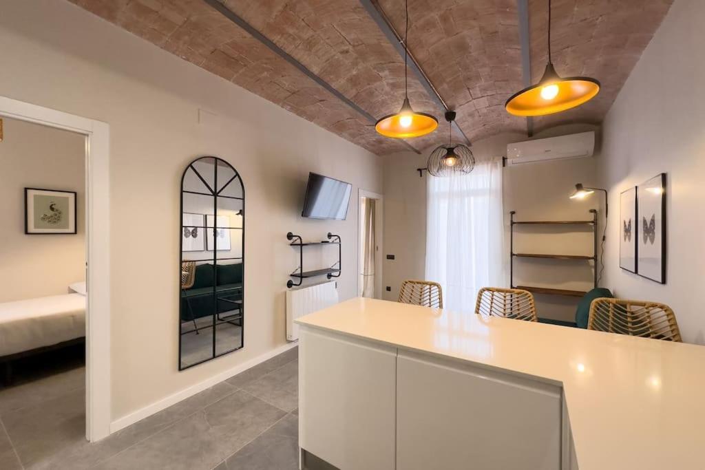 Bebarceloner Sants Apartments - 2 Bedrooms Buitenkant foto