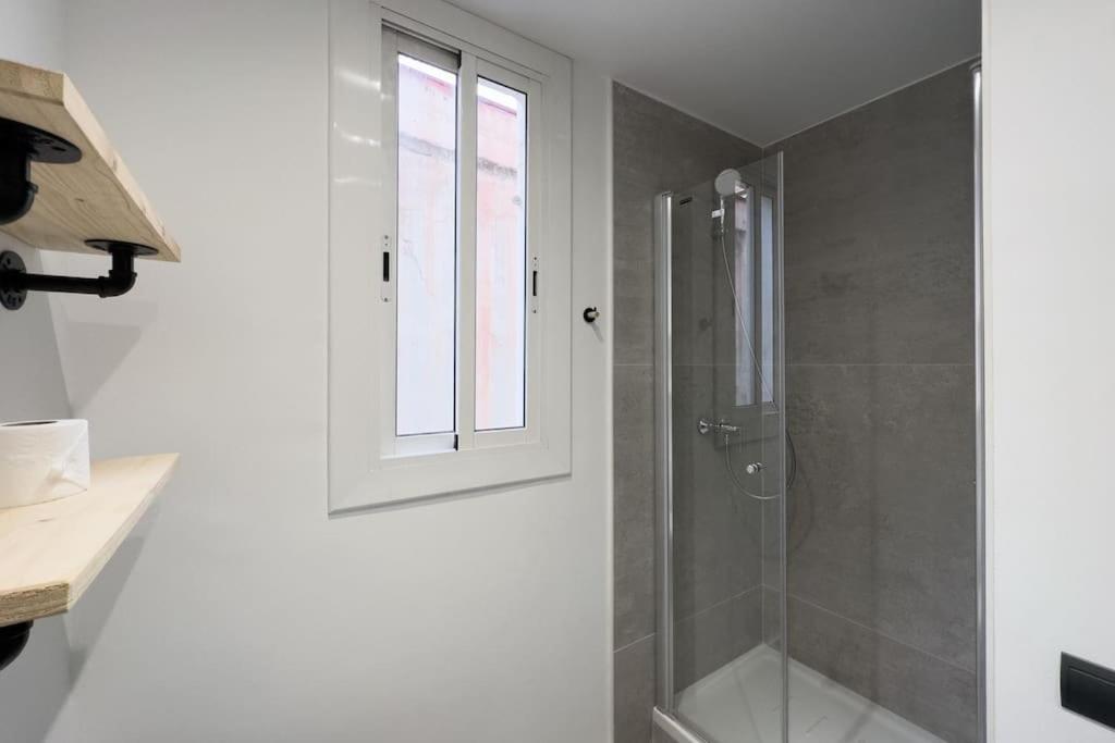 Bebarceloner Sants Apartments - 2 Bedrooms Buitenkant foto
