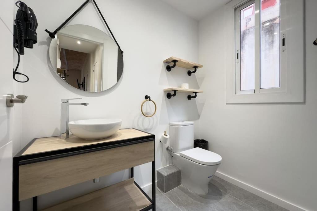 Bebarceloner Sants Apartments - 2 Bedrooms Buitenkant foto