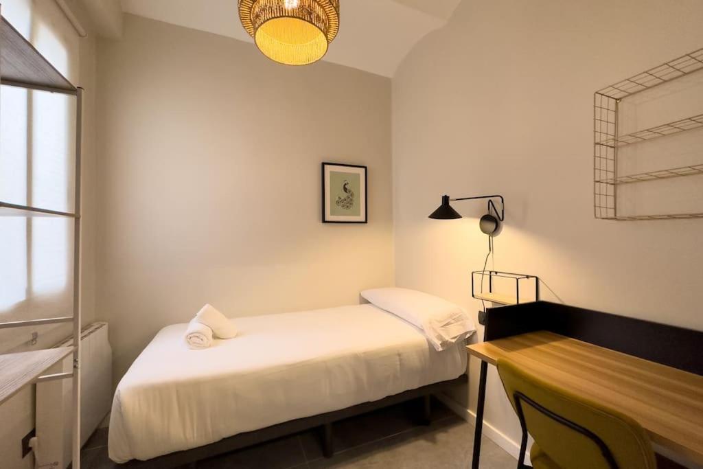 Bebarceloner Sants Apartments - 2 Bedrooms Buitenkant foto